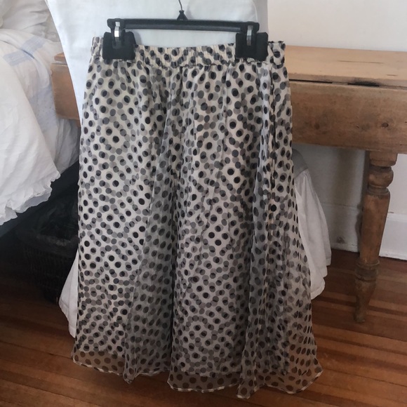 Lovely polka dot skirt. - Picture 2 of 7
